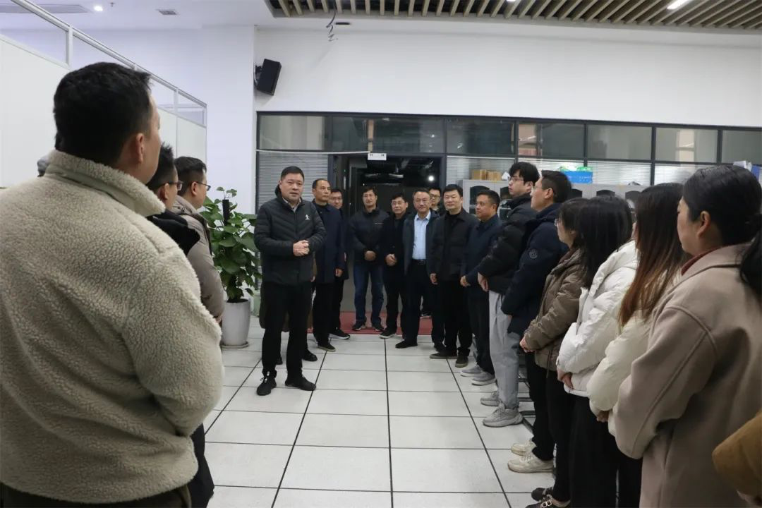 开工鼓劲头 奋战“开门红” 江宇率队向集团干部职工贺年送祝福